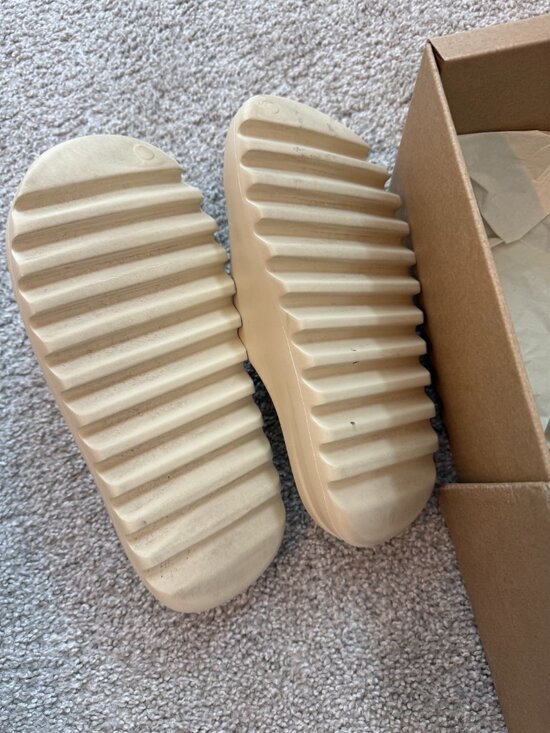 adidas Yeezy Slide  adidas-Yeezy Slide \'Bone\'  Euro Size: 39